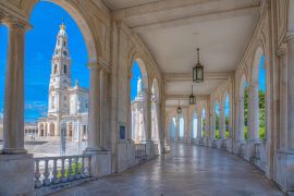 Lais Puzzle - Arkade des berühmten Heiligtums von Fatima in Portugal - 2.000 Teile