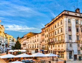 Lais Puzzle - Straßen in der Altstadt von Coimbra in Portugal - 40, 100, 200, 500, 1.000 & 2.000 Teile