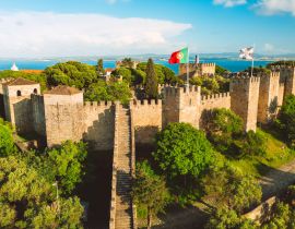 Lais Puzzle - Burg Sao Jorge oder Burg St. Georg in Lissabon, Portugal - 40, 100, 200, 500, 1.000 & 2.000 Teile