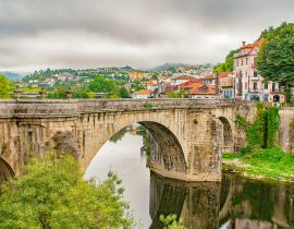 Lais Puzzle - Brücke São Goncalo Kirche Sao Domingos Amarante - Stadt portugiesischen Region Norte Tâmega Nebenfluss Douro Portugal - 40, 100, 200, 500, 1.000 & 2.000 Teile