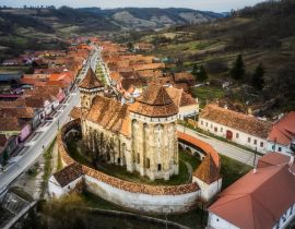 Lais Puzzle - Die Wehrkirche Valea Viilor in der Region Siebenbürgen in Rumänien - 40, 100, 200, 500, 1.000 & 2.000 Teile