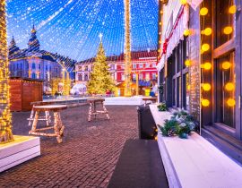 Lais Puzzle - Cluj Napoca, Rumänien - Weihnachtsmarkt in Siebenbürgen - 40, 100, 200, 500, 1.000 & 2.000 Teile