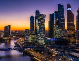 Lais Puzzle - Luftaufnahme des Sonnenuntergangs über dem Moskauer Stadtgebiet und dem Moskwa-Fluss, Russland - 40, 100, 200, 500, 1.000 & 2.000 Teile