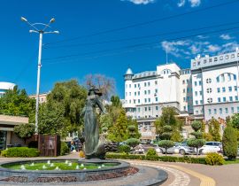 Lais Puzzle - Rostower Mädchenbrunnen in Rostow am Don, Russland - 40, 100, 200, 500, 1.000 & 2.000 Teile