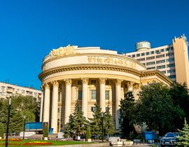 Lais Puzzle - Palast der Kultur der Gewerkschaften in Wolgograd, Russland - 40, 100, 200, 500, 1.000 & 2.000 Teile