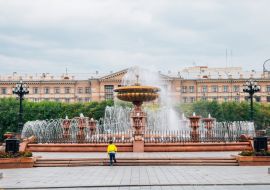 Lais Puzzle - Brunnen auf dem Leninplatz in Chabarowsk, Russland - 1.000 Teile