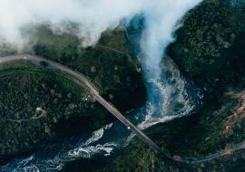 Lais Puzzle - Luftaufnahme einer Landschaft mit Brücke, Sambia - 1.000 Teile