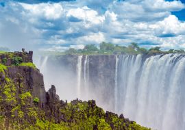 Lais Puzzle - Panoramablick mit dramatischen Wolken und Wasserfall an den Victoriafällen am Sambesi, Simbabwe, Sambia - 1.000 Teile