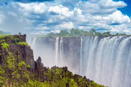 Lais Puzzle - Panoramablick mit dramatischen Wolken und Wasserfall an den Victoriafällen am Sambesi, Simbabwe, Sambia - 2.000 Teile