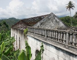 Lais Puzzle - Ruine des Krankenhauses der Plantage Roca Agua Ize, Sao Tome, Afrika - 40, 100, 200, 500, 1.000 & 2.000 Teile