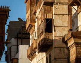 Lais Puzzle - Außenansicht verfallener traditioneller Wohngebäude im historischen Viertel Al Balad in der Altstadt von Jeddah, Saudi-Arabien - 40, 100, 200, 500, 1.000 & 2.000 Teile