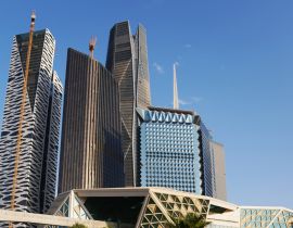 Lais Puzzle - König-Abdullah-Finanzdistrikt in Riad, Saudi-Arabien - 40, 100, 200, 500, 1.000 & 2.000 Teile