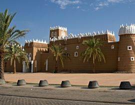 Lais Puzzle - Der Emara-Palast ist ein historisches Gebäude im Zentrum der antiken Stadt Nadschran. Saudi-Arabien - 40, 100, 200, 500, 1.000 & 2.000 Teile