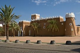 Lais Puzzle - Der Emara-Palast ist ein historisches Gebäude im Zentrum der antiken Stadt Nadschran. Saudi-Arabien - 2.000 Teile