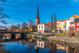 Lais Puzzle - Gamla stan Viertel und Kathedrale in Vasteras, Schweden - 2.000 Teile