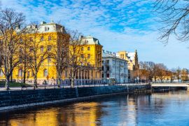 Lais Puzzle - Elite Grand Hotel in Gavle mit Blick auf den Fluss Gavlean, Schweden - 2.000 Teile