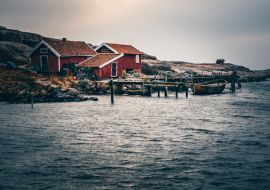 Lais Puzzle - See in Schweden, tolle Landschaft am Morgen bei Sonnenaufgang, schwedische Kultur und Wälder, am See und am Meer. Wasser Langzeitbelichtung - 1.000 Teile