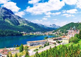 Lais Puzzle - Das mondäne Sankt Moritz mit Moritzsee und Bergen - 1.000 Teile