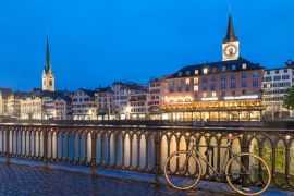 Lais Puzzle - Zürich Skyline, Schweiz - Blick auf Fraumünsterkirche und Chu - 2.000 Teile