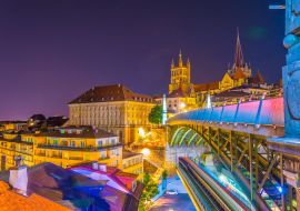 Lais Puzzle - Nachtansicht der gotischen Kathedrale von Lausanne hinter der Charles-Bessieres-Brücke, Schweiz - 1.000 Teile