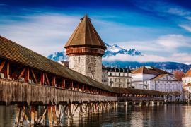Lais Puzzle - Kapellbrucke und Wasserturm Wahrzeichen von Luzern, Schweiz - 2.000 Teile