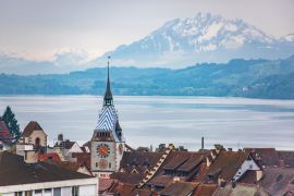 Lais Puzzle - Schöner Panoramablick auf Dächer in der Altstadt von Zug, Schweiz - 2.000 Teile