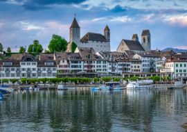 Lais Puzzle - Blick auf den Rapperswiler Hafen und die von Schloss und Stadtpfarrkirche dominierte Altstadt, Rapperswil-Jona, St. Gallen, Schweiz - 1.000 Teile