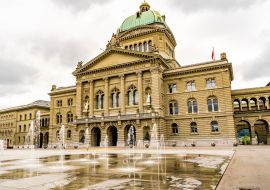 Lais Puzzle - Das Schweizer Parlamentsgebäude in Bern - 1.000 Teile