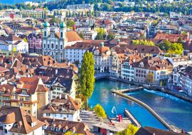 Lais Puzzle - Panoramablick auf die Stadt Luzern und den Fluss Reuss - 1.000 Teile