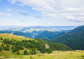 Lais Puzzle - Malerische Natur Panoramablick auf die Berglandschaft, Sommertag. Schöner Himmel. Kopaonik Berg. Serbien. - 1.000 Teile