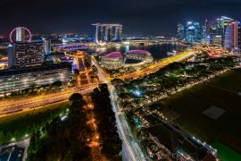 Lais Puzzle - Beleuchtung von Wolkenkratzern an der Marina Bay, Singapur - 2.000 Teile