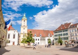 Lais Puzzle - Altstädter Rathaus im Zentrum von Bratislava - 1.000 Teile