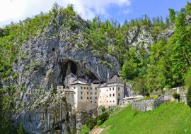 Lais Puzzle - Burg Predjama, Slowenien - 1.000 Teile