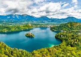 Lais Puzzle - Panoramablick auf den Bleder See mit der Insel in Slowenien - 1.000 Teile