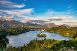 Lais Puzzle - Panoramablick auf den Bleder See vom Berg Ojstrica, Slowenien - 2.000 Teile