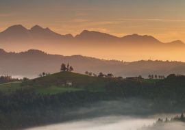 Lais Puzzle - Grüne Hügel in Slowenien - 1.000 Teile