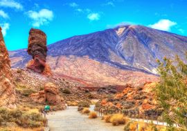 Lais Puzzle - Der vulkanische Berg Teide und die berühmten Roques de Garcia im Nationalpark Teneriffa, Spanien - 1.000 Teile