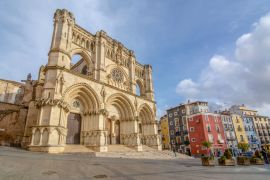 Lais Puzzle - Fachada gotica de la catedral de Cuenca, Kastilien-La Mancha, Spanien - 2.000 Teile