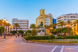 Lais Puzzle - Blick auf den Sonnenuntergang auf der Plaza del Arenal in Jerez de la Frontera, Spanien - 2.000 Teile