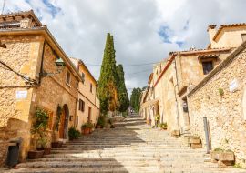 Lais Puzzle - Pollenca auf Mallorca Treppenaufgang zur Kirche El Calvari Urlaub Luftbild in Spanien - 1.000 Teile