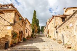 Lais Puzzle - Pollenca auf Mallorca Treppenaufgang zur Kirche El Calvari Urlaub Luftbild in Spanien - 2.000 Teile