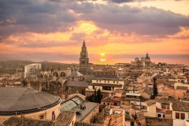 Lais Puzzle - Sonnenuntergang über den Dächern der mittelalterlichen Stadt Toledo in Castilla La Mancha, Spanien - 2.000 Teile