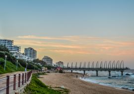 Lais Puzzle - Schöner Umhlanga Promenade Pier, ein Pier aus Walknochen in Kwazulu Natal Durban im Norden Südafrikas bei Sonnenuntergang - 1.000 Teile