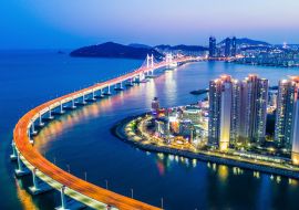 Lais Puzzle - Busan Gwangandaegyo-Brücke oder Gwangan-Brücke und Haeundae-Luftaufnahme bei Nacht, Busan-Stadt, Südkorea - 1.000 Teile