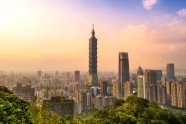 Lais Puzzle - Schönes Stadtbild von Taiwan und Taipei 101 Gebäude bei Sonnenuntergang - 2.000 Teile