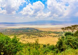 Lais Puzzle - Panorama des Ngorongoro Krater Nationalparks mit dem Magadi See. Safari-Touren in der Savanne von Afrika. Schöne Landschaftskulisse in Tansania, Afrika - 1.000 Teile