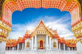 Lais Puzzle - Marmortempel, Wat Benchamabophit Dusitvanaram in Bangkok, Thailand - 2.000 Teile