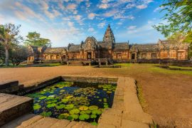 Lais Puzzle - Eine dreitausend Jahre alte Burg, Khao Phanom Rung Burgfelsen - 2.000 Teile