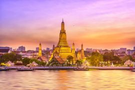 Lais Puzzle - Schöner Blick auf den Wat Arun-Tempel bei Sonnenuntergang in Bangkok, Thailand - 2.000 Teile
