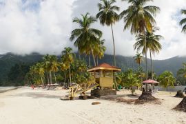 Lais Puzzle - Meer und Palmen am Strand von Maracas in Trinidad und Tobago, Karibik - 2.000 Teile